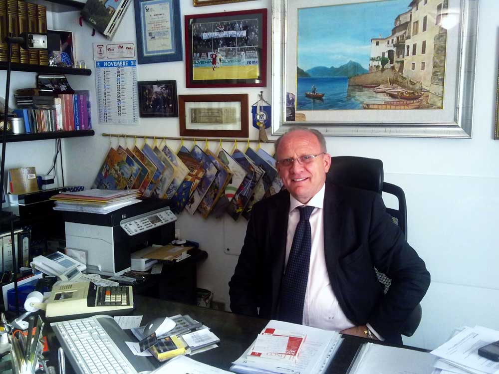 il presidente Gino Severini nel suo studio di via Canelli a Roma
